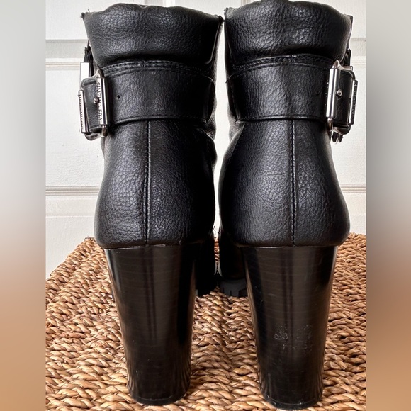 Vera Wang Catania Boots Lace Up‎ Detail Side Zip Size 7.5M - Picture 4 of 14